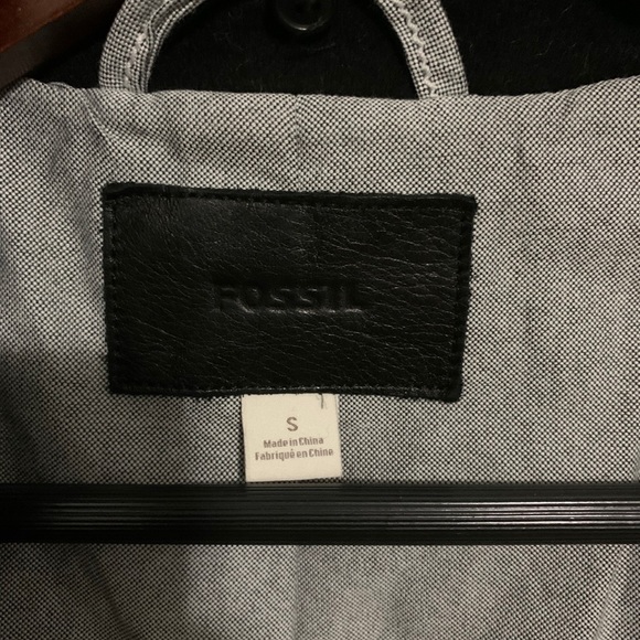 Unique Men’s Fossil Small Black Peacoat - Picture 5 of 6